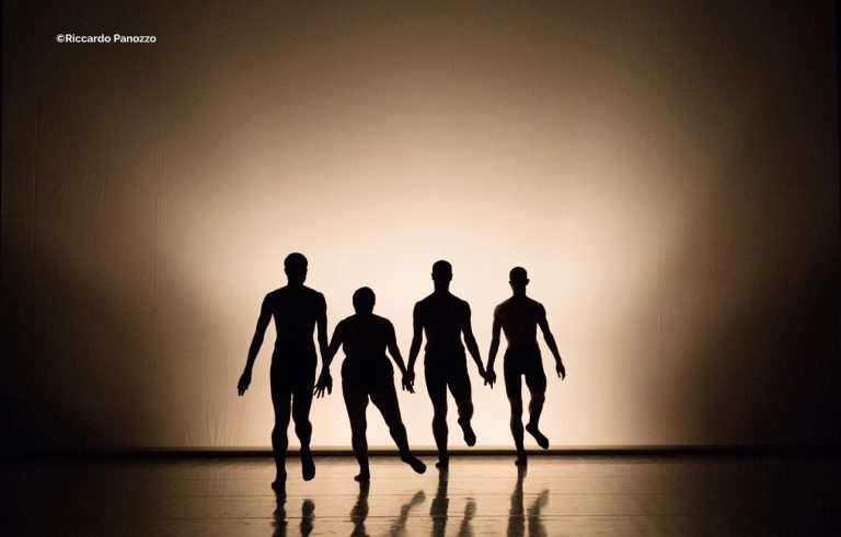 Minimi show & dinner